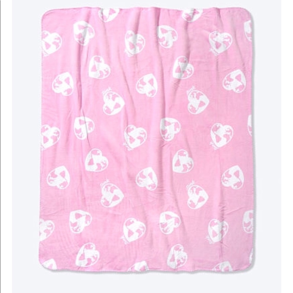 New Victoria’s Secret Sherpa Blanket Pink